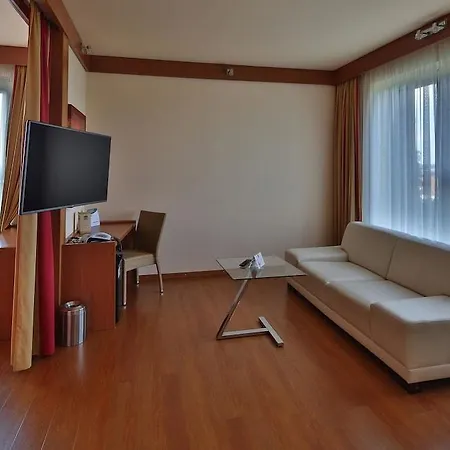 Plaza Premium 4* Karlsruhe